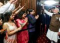 “Modi Receives Enthusiastic Welcome in Wilmington: Indian Diaspora Celebrates with Traditional Garba”