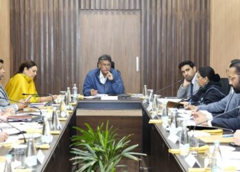 MP Manish Tewari Emphasizes Quality Healthcare, Lauds Government Doctors’ Dedication