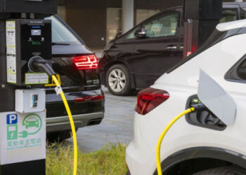 इलेक्ट्रिक वाहनों के लिए 3 घंटे में 90 प्रतिशत बैटरी चार्ज करने वाला स्वदेशी वायरलेस चार्जर जल्द आएगा