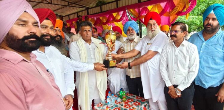 Kabaddi and Wrestling Competition Held in Daddu Majra on Independence Day; MP Manish Tewari Graces Event