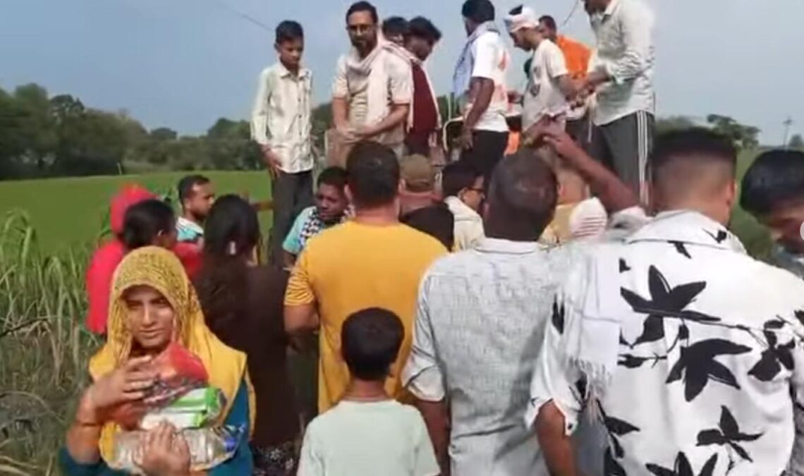 पंजाब में बाढ़ राहत कार्यों में जुटे राष्ट्रीय स्वयंसेवक संघ के स्वयंसेवक