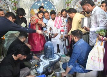 महाशिवरात्रि पर सनातन संस्था ने शिव पूजा के शास्त्रीय महत्व पर लगाई ग्रंथ प्रदर्शनी