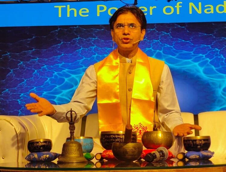 अंतरराष्ट्रीय योग महोत्सव: नाद योग को आधुनिक समय का ‘रामबाण’ बता डॉ. नवदीप जोशी ने गिनाए अचूक फायदे; 40 से अधिक बीमारियों में है कारगर