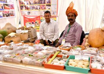 ई-एनएएम (e-NAM) पर 4.82 लाख करोड़ रुपये का व्यापार पार: 1.80 करोड़ किसान जुड़े, संसद में कृषि राज्य मंत्री ने पेश किए शानदार आंकड़े