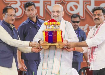 Amit Shah Declares India “Naxal-Free”, Outlines Major Development and Rehabilitation Push in Bastar
