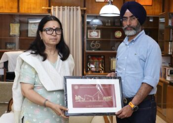 PU Alumnus Ajaypal Singh Dhaliwal Felicitated by VC After Scaling Mount Everest