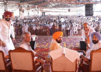 सुनील जाखड़ ने अबोहर में मेडिकल कॉलेज के लिए भूमि दान करने की करी घोषणा