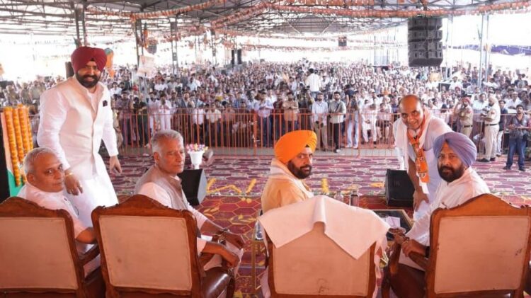 सुनील जाखड़ ने अबोहर में मेडिकल कॉलेज के लिए भूमि दान करने की करी घोषणा