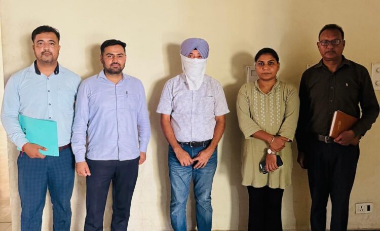 Punjab VB Arrests Schoolteacher for Seeking Bribe to Clear Psychometric Test Contract