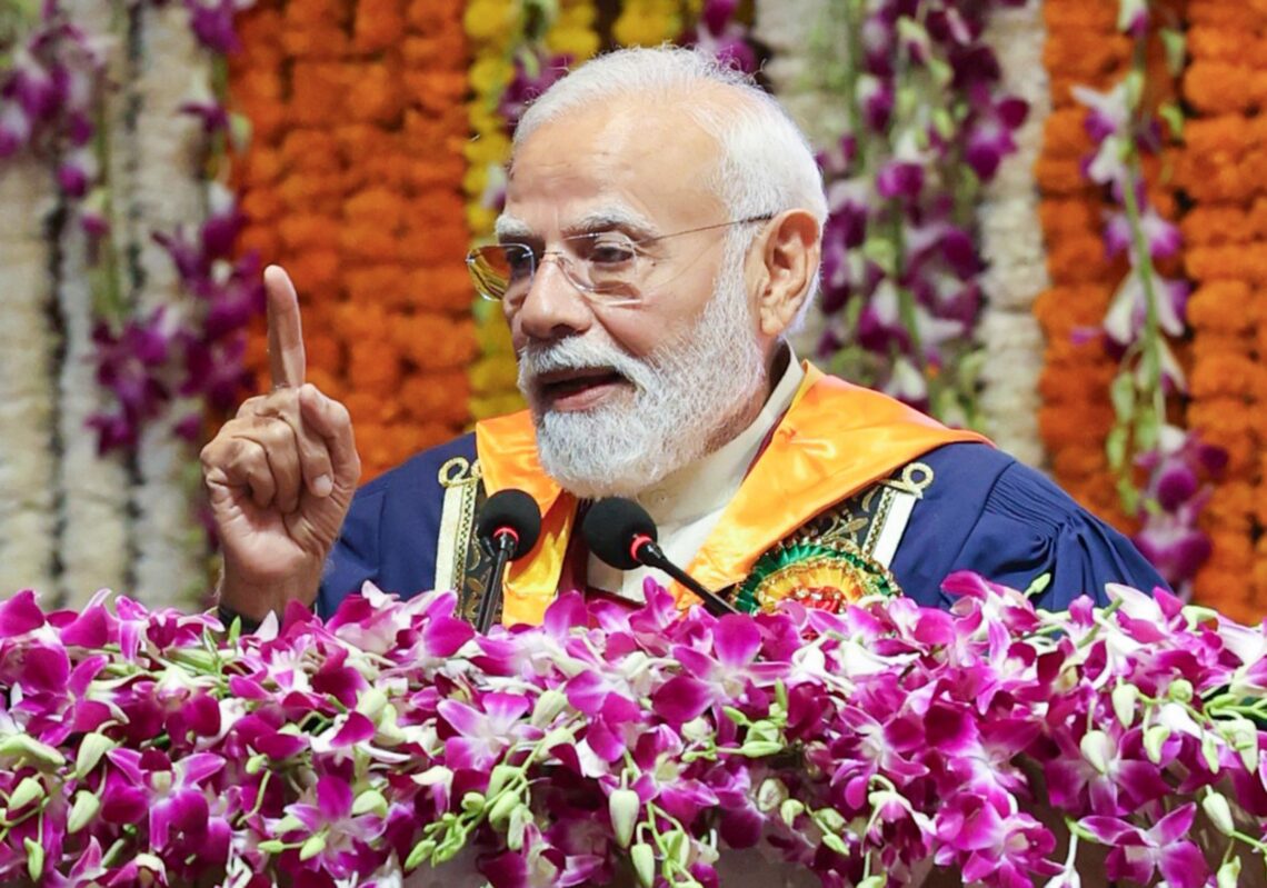PM Modi Urges IIT Delhi Graduates to Drive ‘Viksit Bharat’ Vision, Emphasizes Continuous Learning