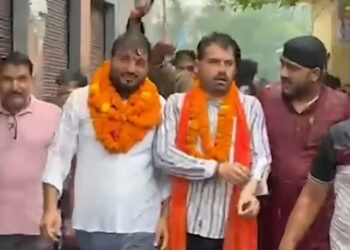 पप्पू यादव पर जूता फेंकने के आरोपियों का बुलंदशहर में भव्य स्वागत, रोड शो पर मचा विवाद