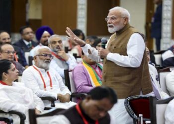 PM Modi Advocates AI-Driven Water Data Governance at National Departmental Summit