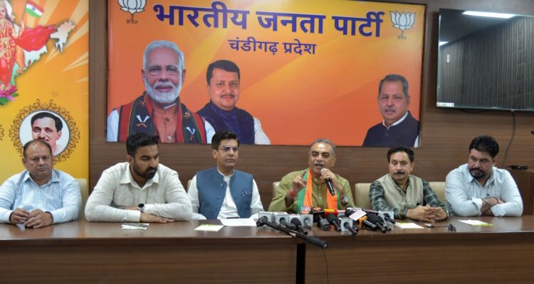राहुल गांधी आत्ममंथन करें, संस्थाओं पर आरोप लगाना बंद करें : संजय टंडन