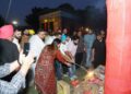 सेक्टर-41 में बबीता पठानिया और उपिंदर पठानिया ने किया रावण दहन